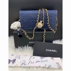 Extremely Rare Chanel Denim Quilted Sunglasses Case Crossbody Purse